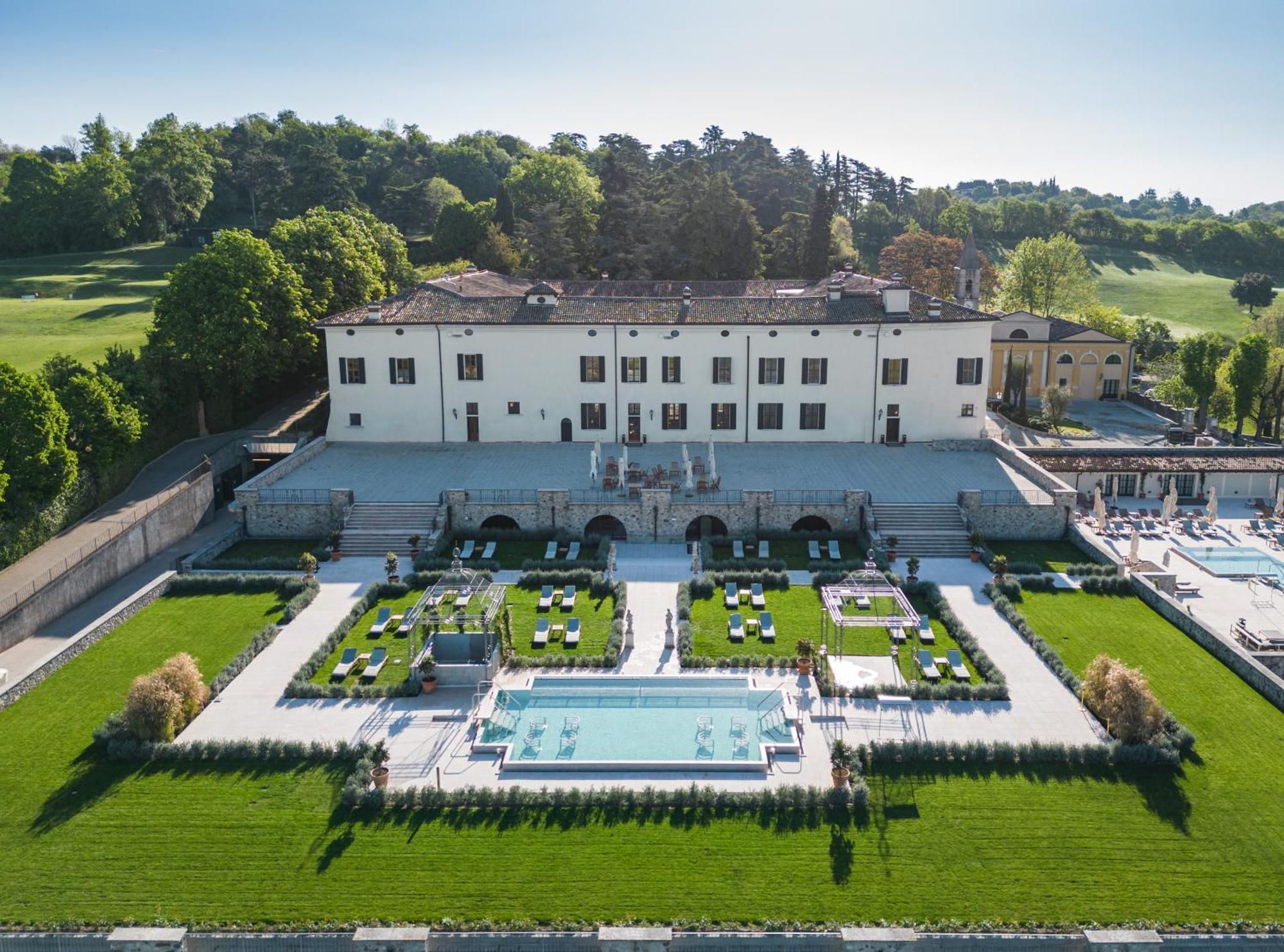 Qc Termegarda Spa & Golf Resort Calvagese Della Riviera Exterior photo